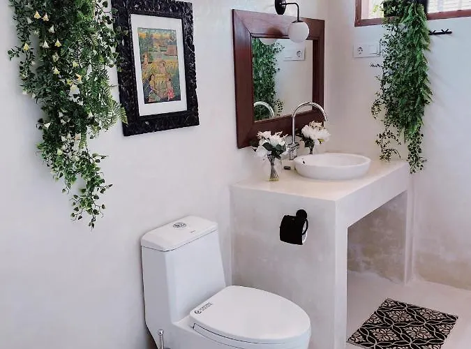 Ruby - 3 Bedroom Private With A Pool Canggu (Bali)